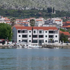 Appartement Svjetlana, Trogir